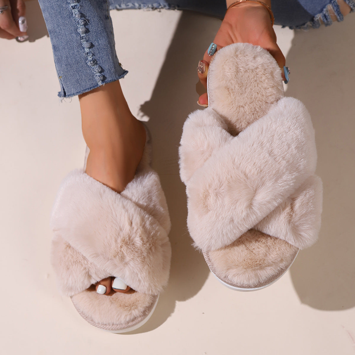 Women Fluffy Slippers Outerwear Cross Household Indoor Plush Lazy Cotton Slippers