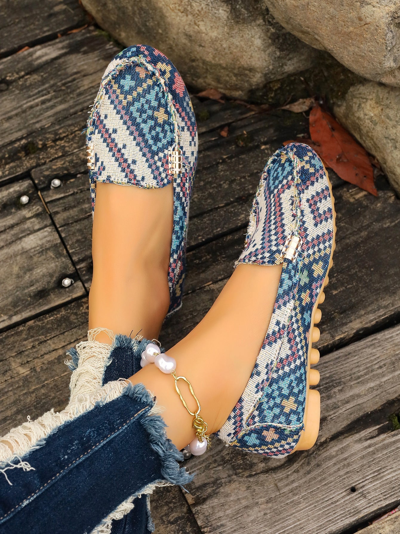 Arrival Color Matching Cloth Surface Lazy Flat Pumps Women Ethnic Low Cut Breathable Lazy Work Shoes