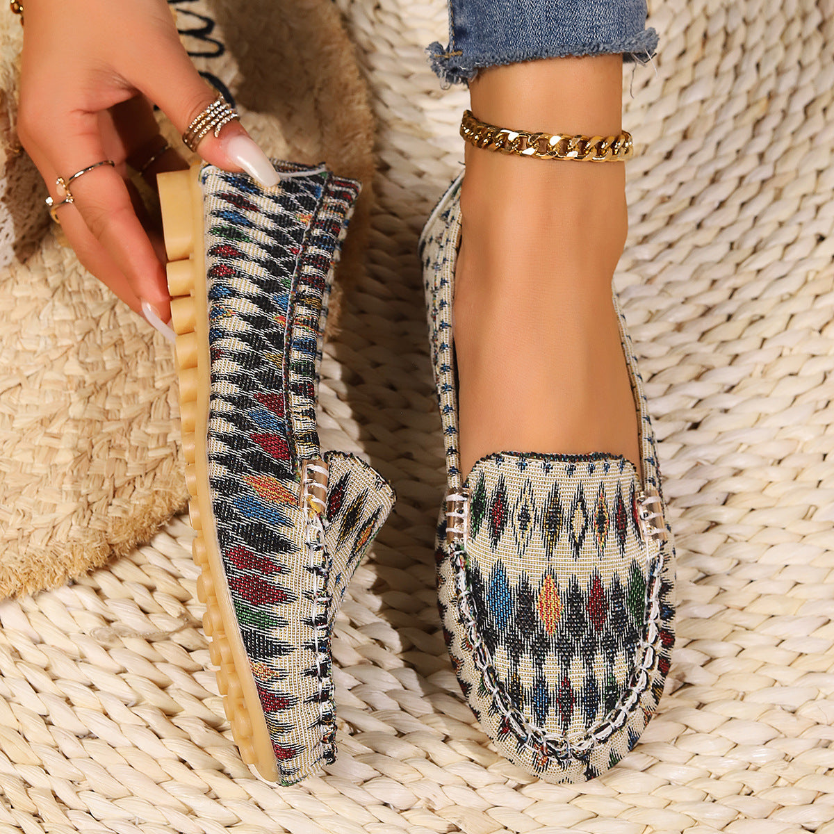 Arrival Color Matching Cloth Surface Lazy Flat Pumps Women Ethnic Low Cut Breathable Lazy Work Shoes