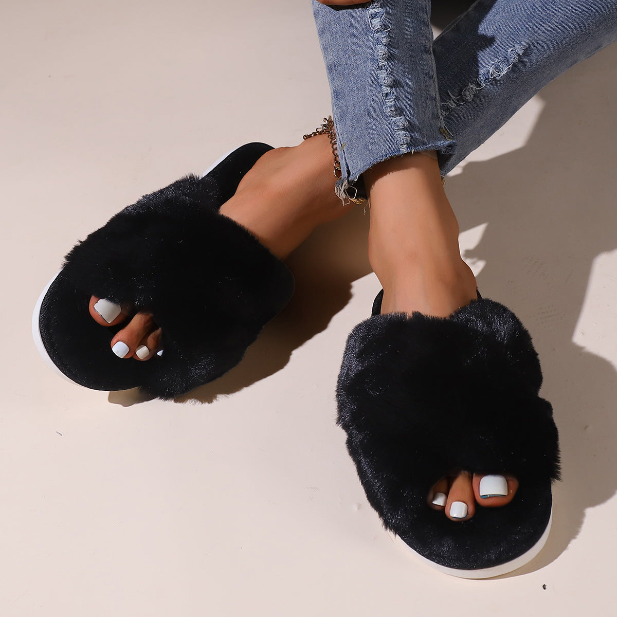 Women Fluffy Slippers Outerwear Cross Household Indoor Plush Lazy Cotton Slippers